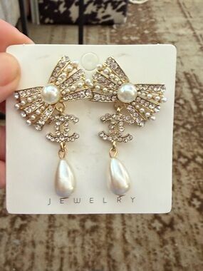 Gold Crystal & Pearl Drop Bow Earrings - Fashion Jewelry, NEW, fashion